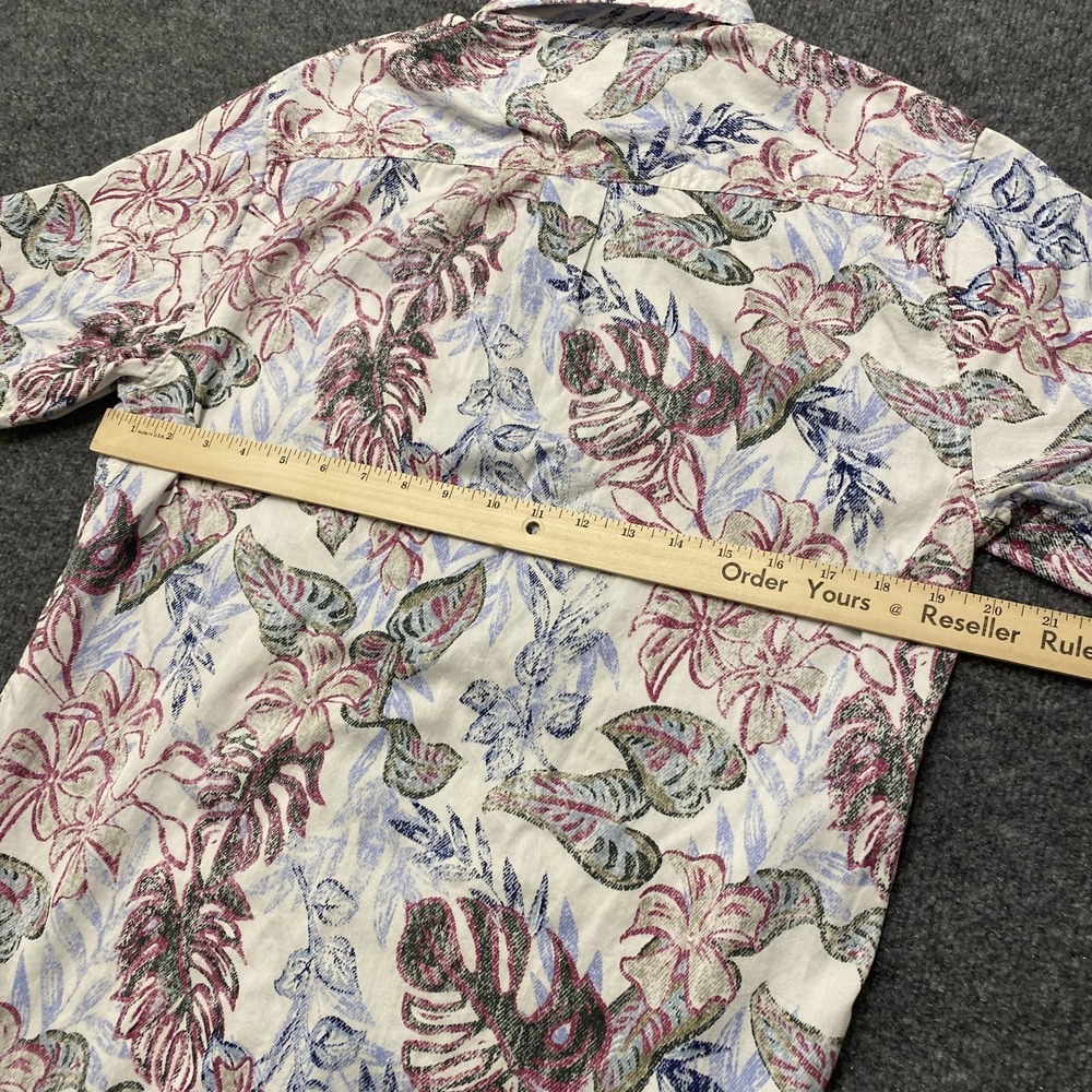Tommy Bahama Reverse Print Floral Hawaiian Button Shirt Mens Small Lyocell - Picture 8 of 8